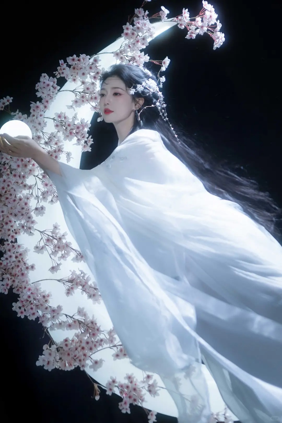 花前月下🌙｜自带唯美浪漫的意境氛围感_8_成都美人赋古风艺术照_来自小红书网页版.jpg