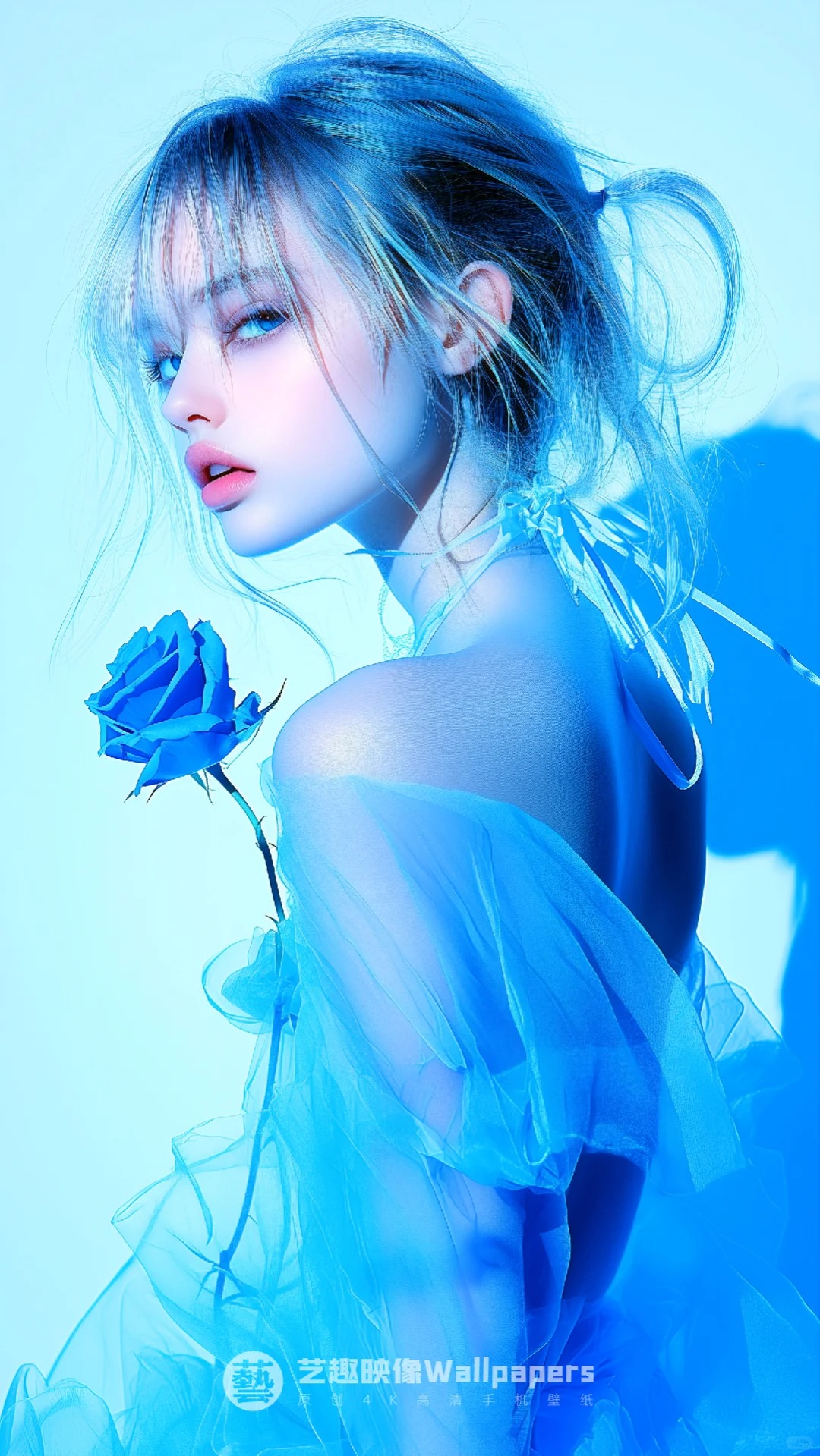 手机壁纸#D435丨青黛映粉少女拈花丨12P_9_艺趣映像Wallpapers_来自小红书网页版.jpg