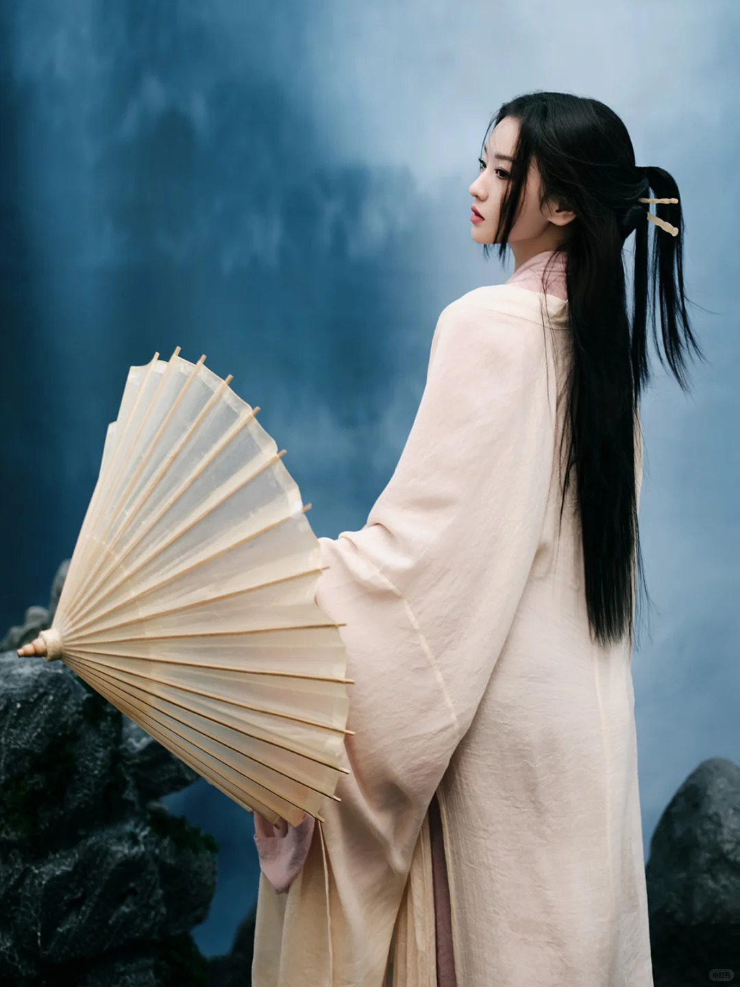 “烟雨入画来 江南处相逢” _ 古风摄影_6_阑梦古装摄影写真馆_来自小红书网页版.jpg