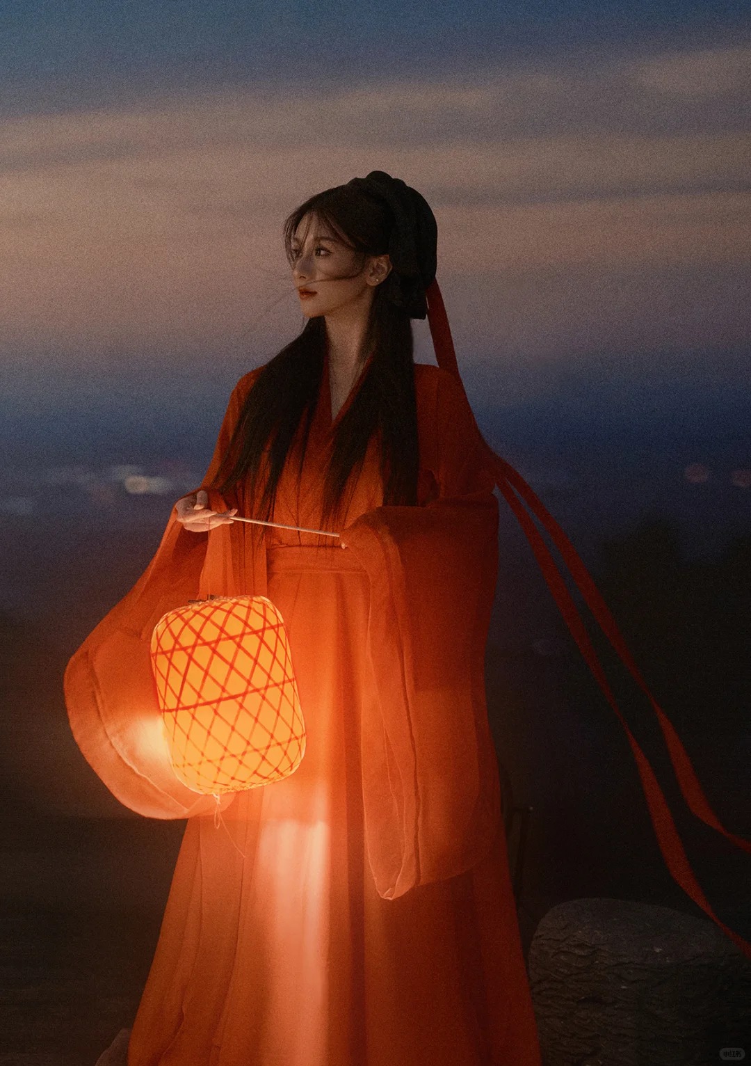 孤盏映红梅，一眼爱上的红衣江湖写真❤️_5_阑梦古装摄影写真馆_来自小红书网页版.jpg