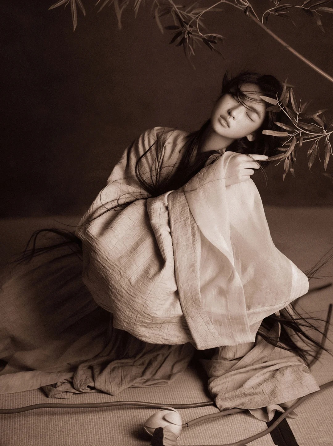 清冷破碎的少女 _ 新中式古典美学_6_阑梦古装摄影写真馆_来自小红书网页版.jpg