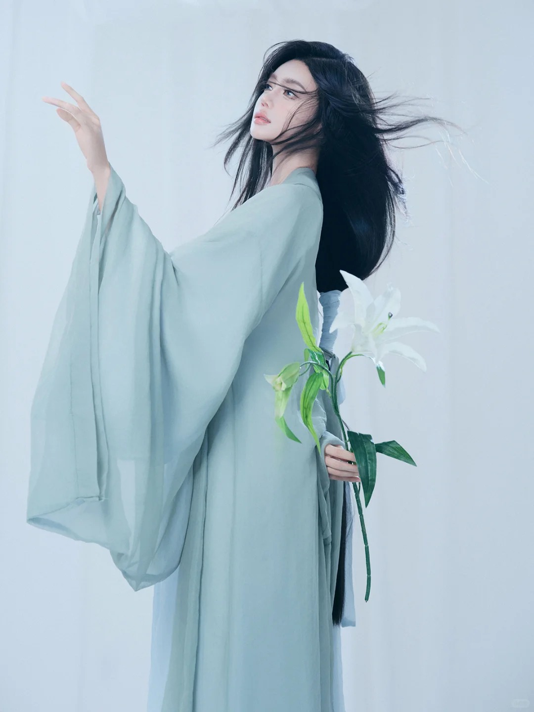 青兰如泉 _ 清新古风意境少女写真📸_4_阑梦古装摄影写真馆_来自小红书网页版.jpg