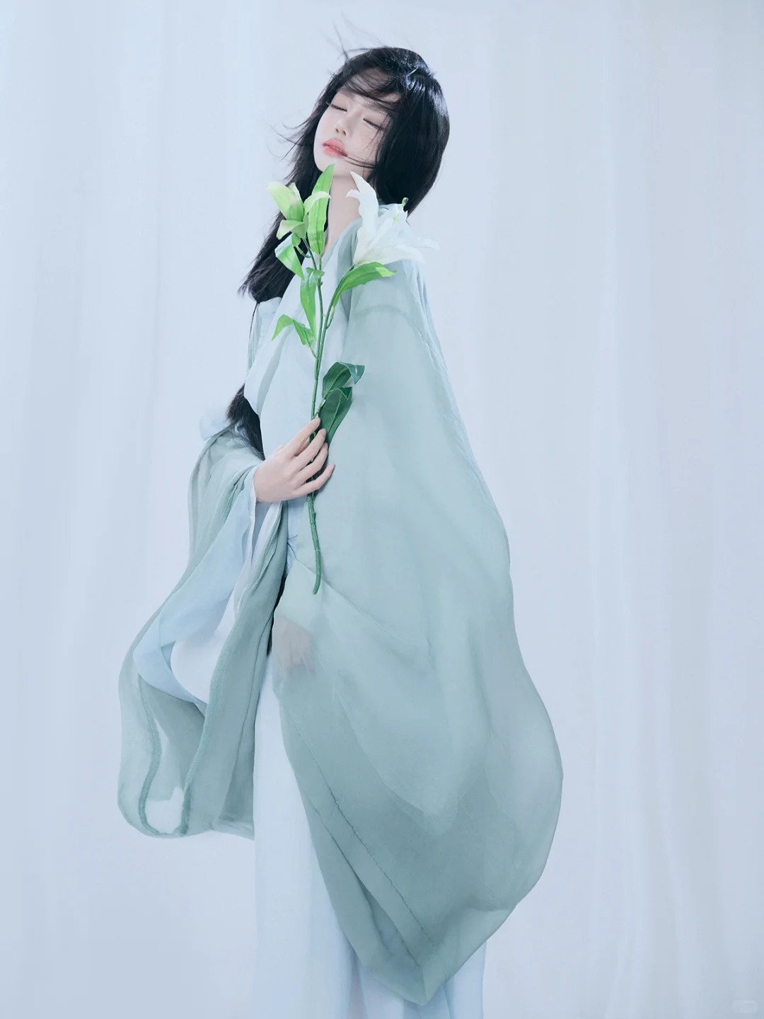 青兰如泉 _ 清新古风意境少女写真📸_7_阑梦古装摄影写真馆_来自小红书网页版.jpg