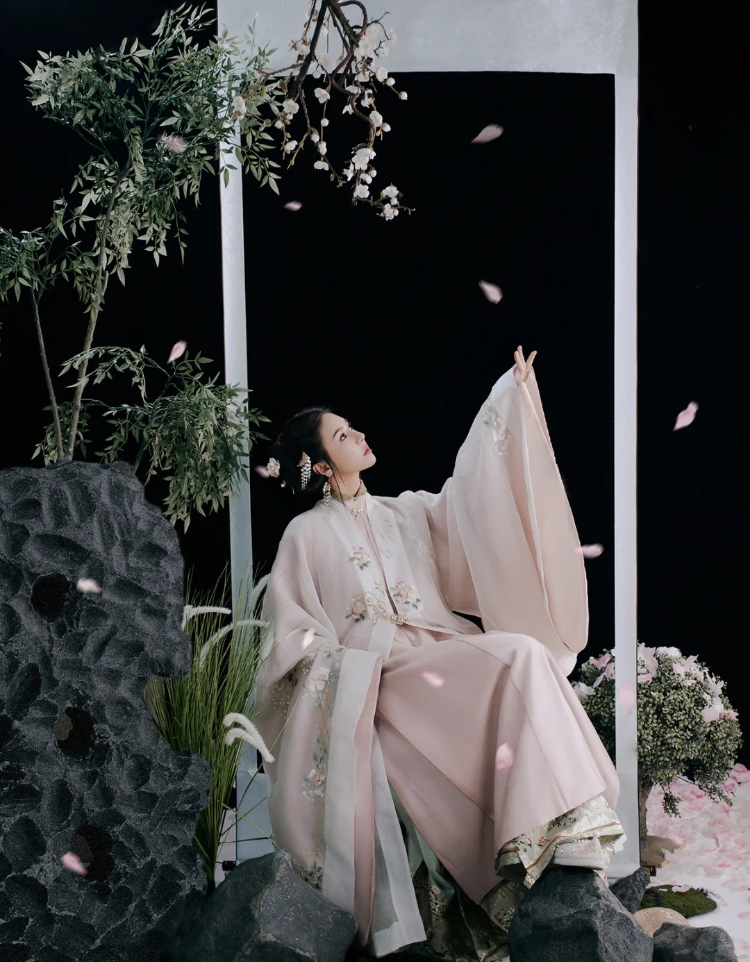 做一回画中人✨端庄温婉的明制汉服写真_4_阑梦古装摄影写真馆_来自小红书网页版.jpg