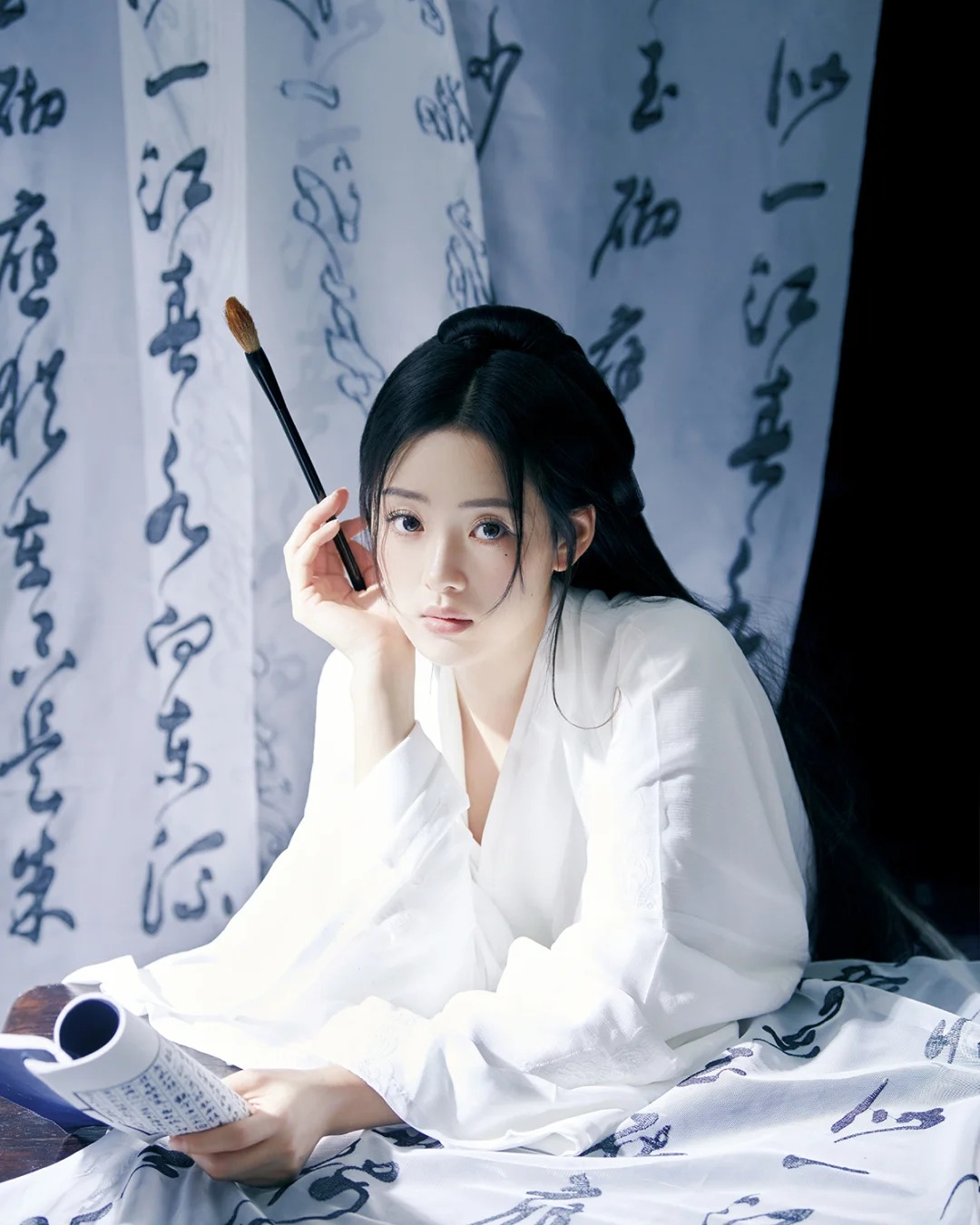 清冷氛围感的水墨书法风 _魏晋汉服写真✨_1_阑梦古装摄影写真馆_来自小红书网页版.jpg