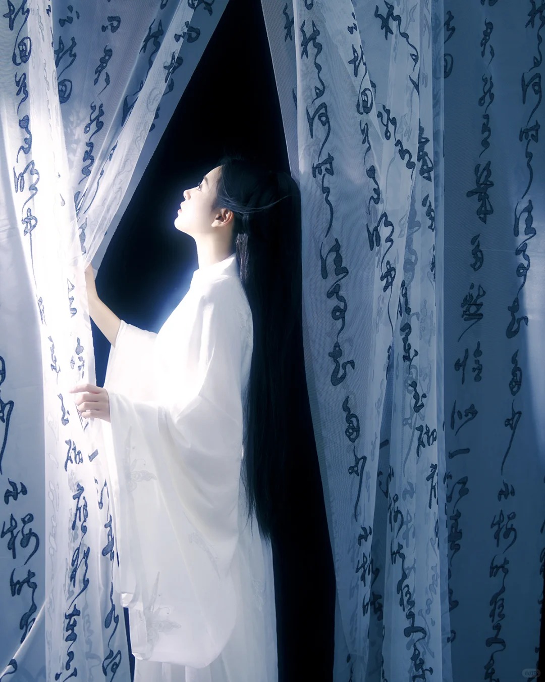 清冷氛围感的水墨书法风 _魏晋汉服写真✨_6_阑梦古装摄影写真馆_来自小红书网页版.jpg