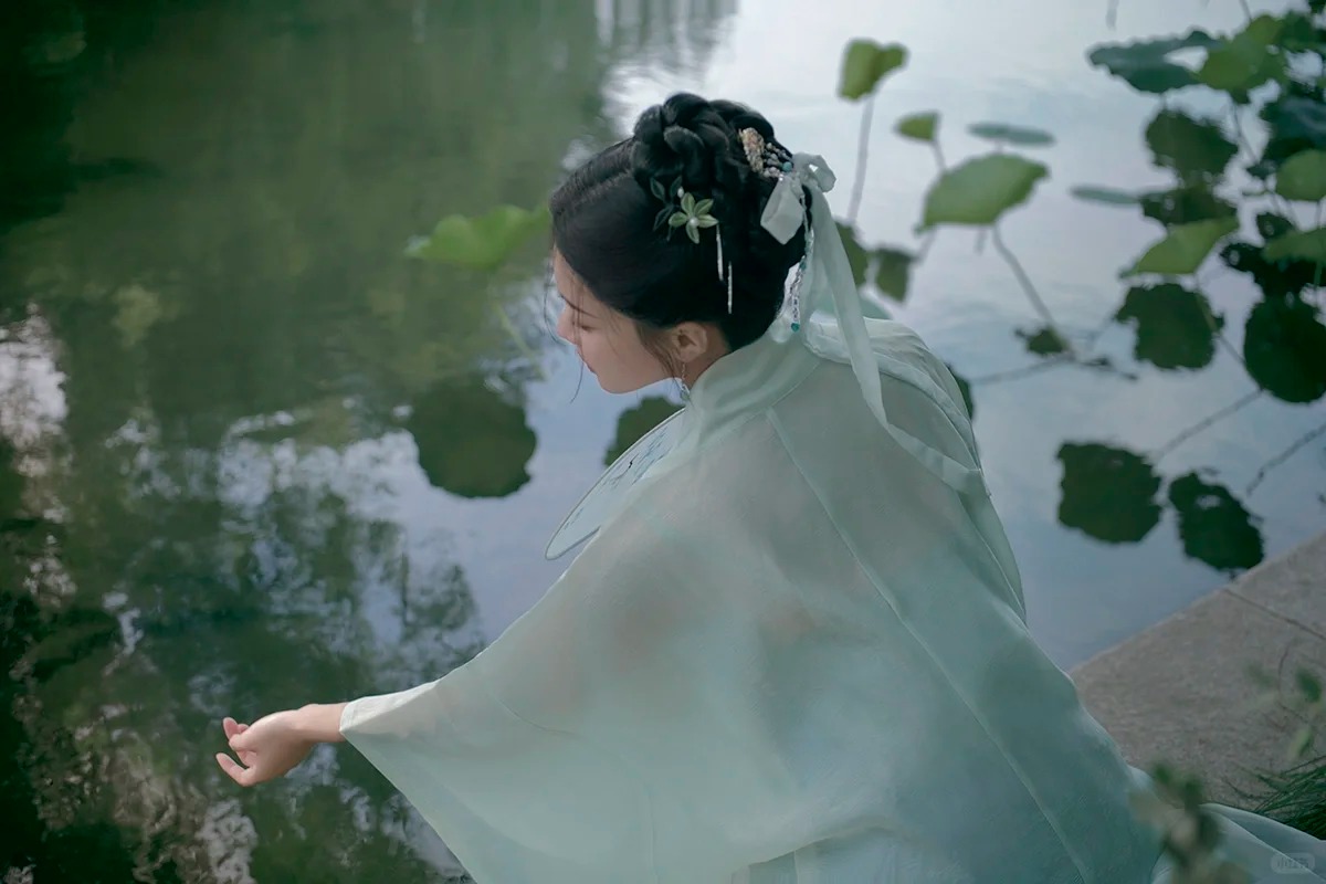 心动一夏✨清冷氛围感古风汉服写真🌷_9_阑梦古装摄影写真馆_来自小红书网页版.jpg