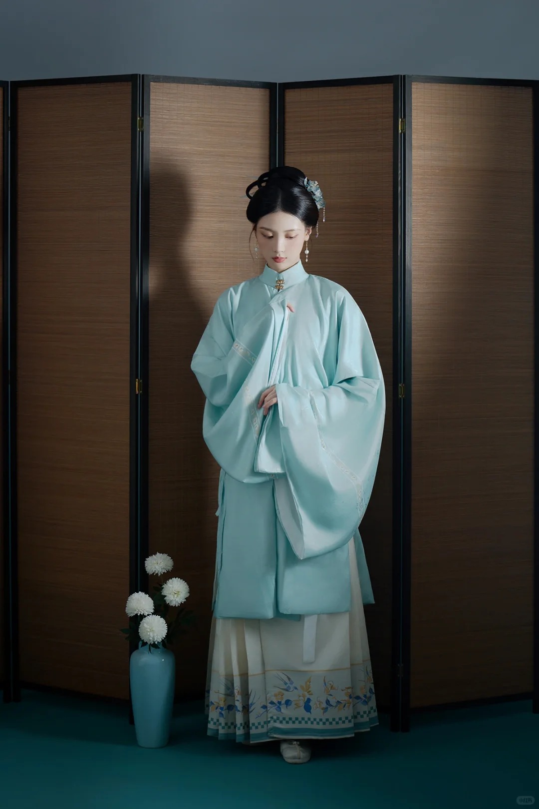 十二花神·菊花拟人，清新淡雅的汉服写真_2_阑梦古装摄影写真馆_来自小红书网页版.jpg