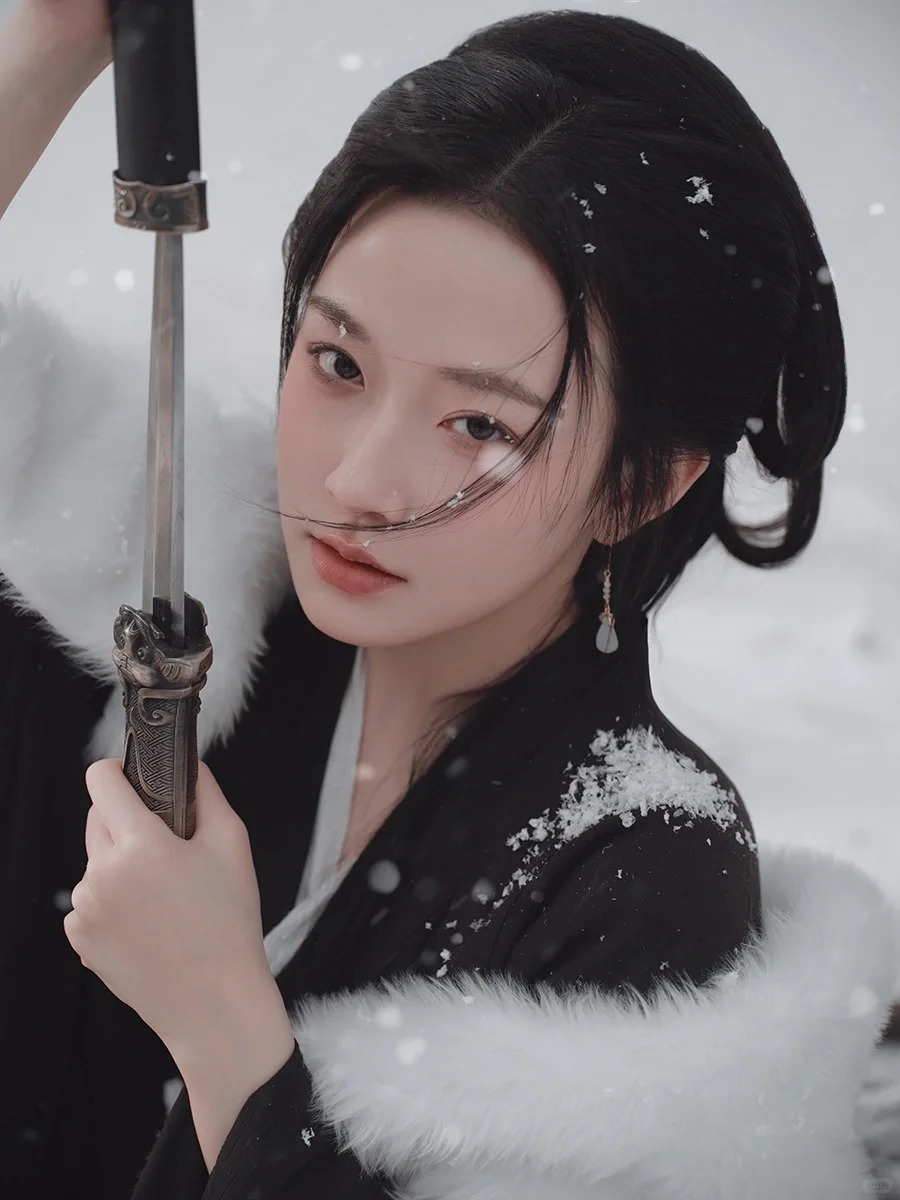 回头率飙升的魏晋汉服写真，拿捏清冷氛围感_5_阑梦古装摄影写真馆_来自小红书网页版.jpg