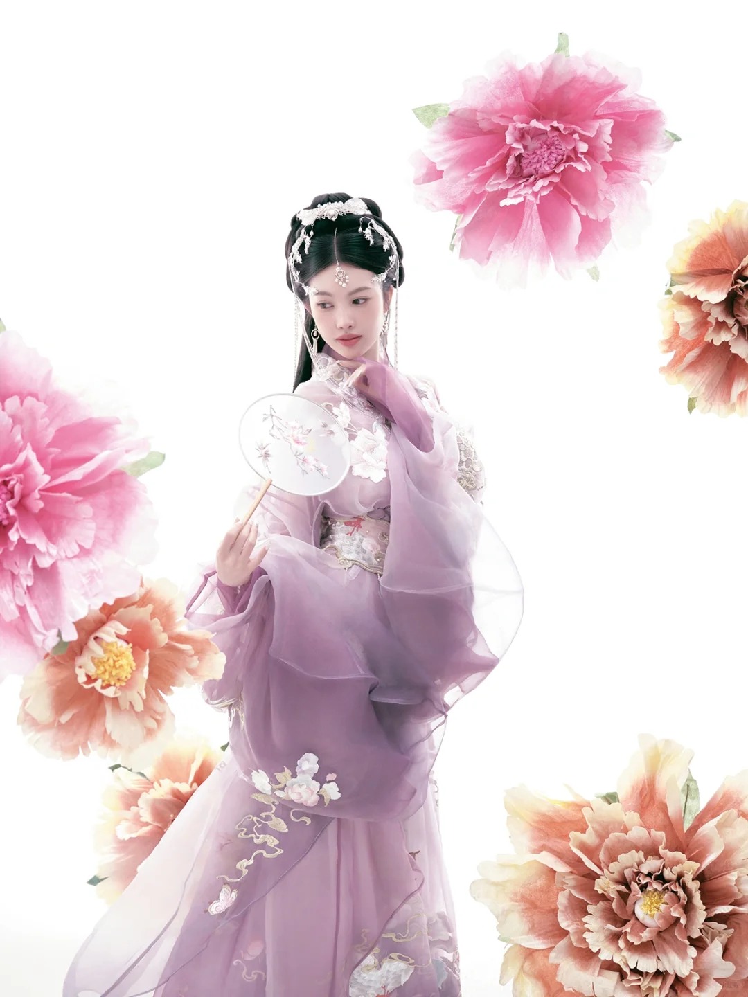 土中藏韵，拍了就懂，温柔又清冷的汉服写真_4_阑梦古装摄影写真馆_来自小红书网页版.jpg