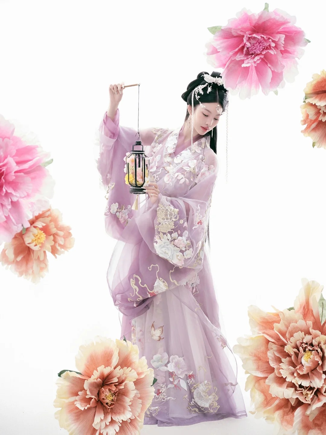 土中藏韵，拍了就懂，温柔又清冷的汉服写真_6_阑梦古装摄影写真馆_来自小红书网页版.jpg
