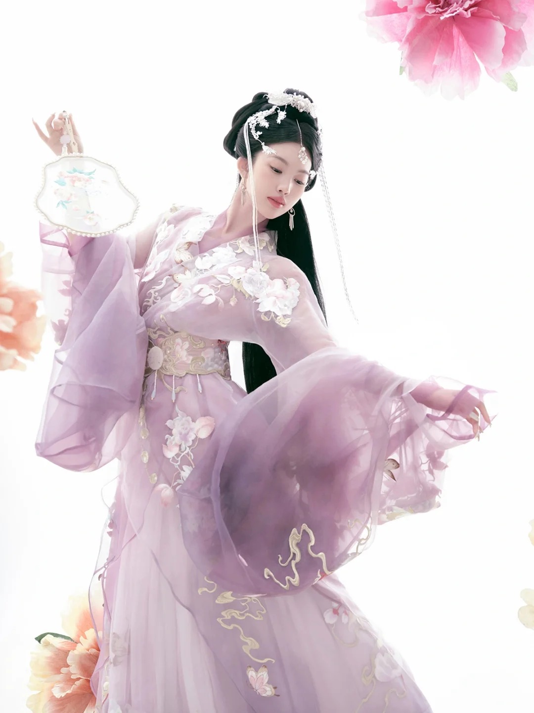 土中藏韵，拍了就懂，温柔又清冷的汉服写真_8_阑梦古装摄影写真馆_来自小红书网页版.jpg