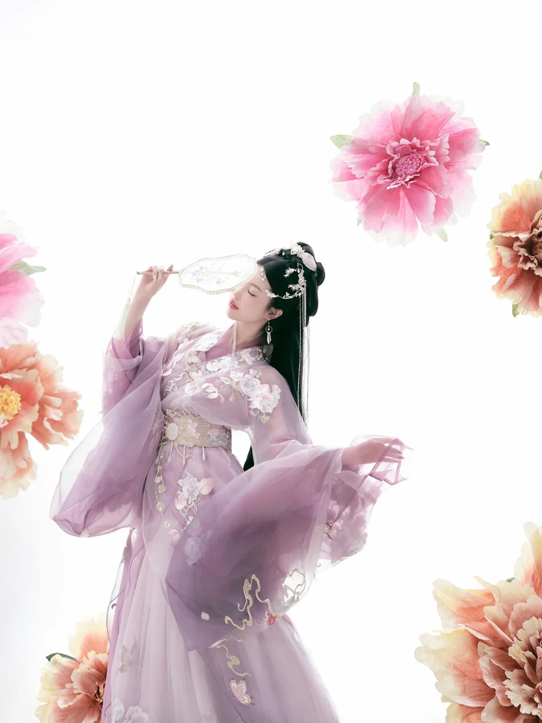 土中藏韵，拍了就懂，温柔又清冷的汉服写真_9_阑梦古装摄影写真馆_来自小红书网页版.jpg