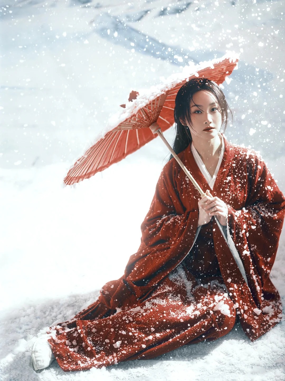 红衣白雪绝配，雪景汉服写真简直不要太哇塞_3_阑梦古装摄影写真馆_来自小红书网页版.jpg