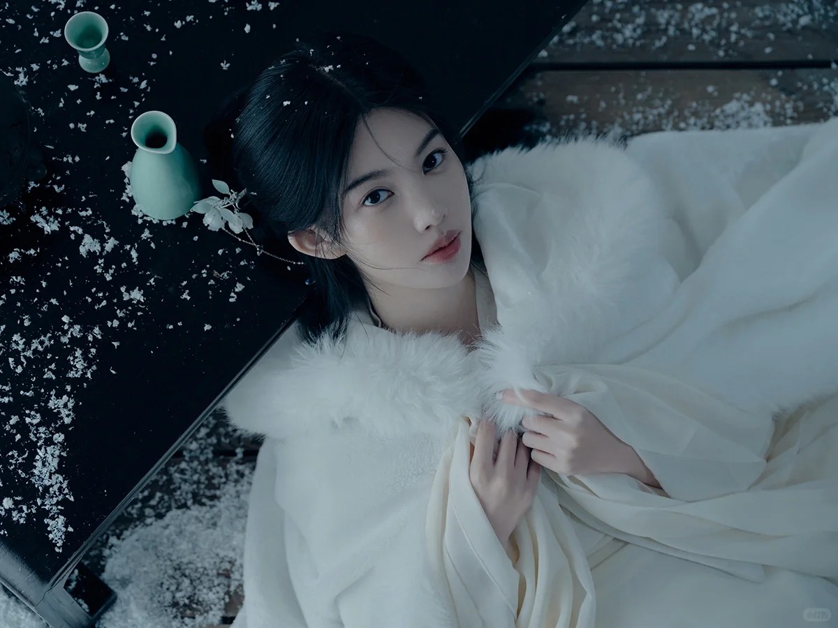 不下雪也能拍室内雪景氛围感汉服写真_4_阑梦古装摄影写真馆_来自小红书网页版.jpg