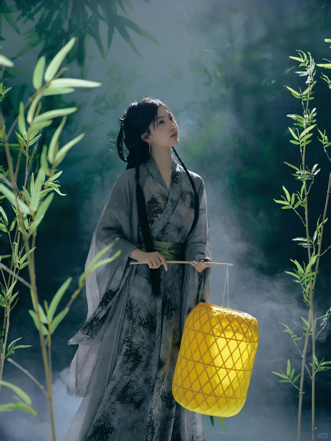 掉入秘境竹林，超心动的古风清冷汉服写真_1_阑梦古装摄影写真馆_来自小红书网页版.jpg
