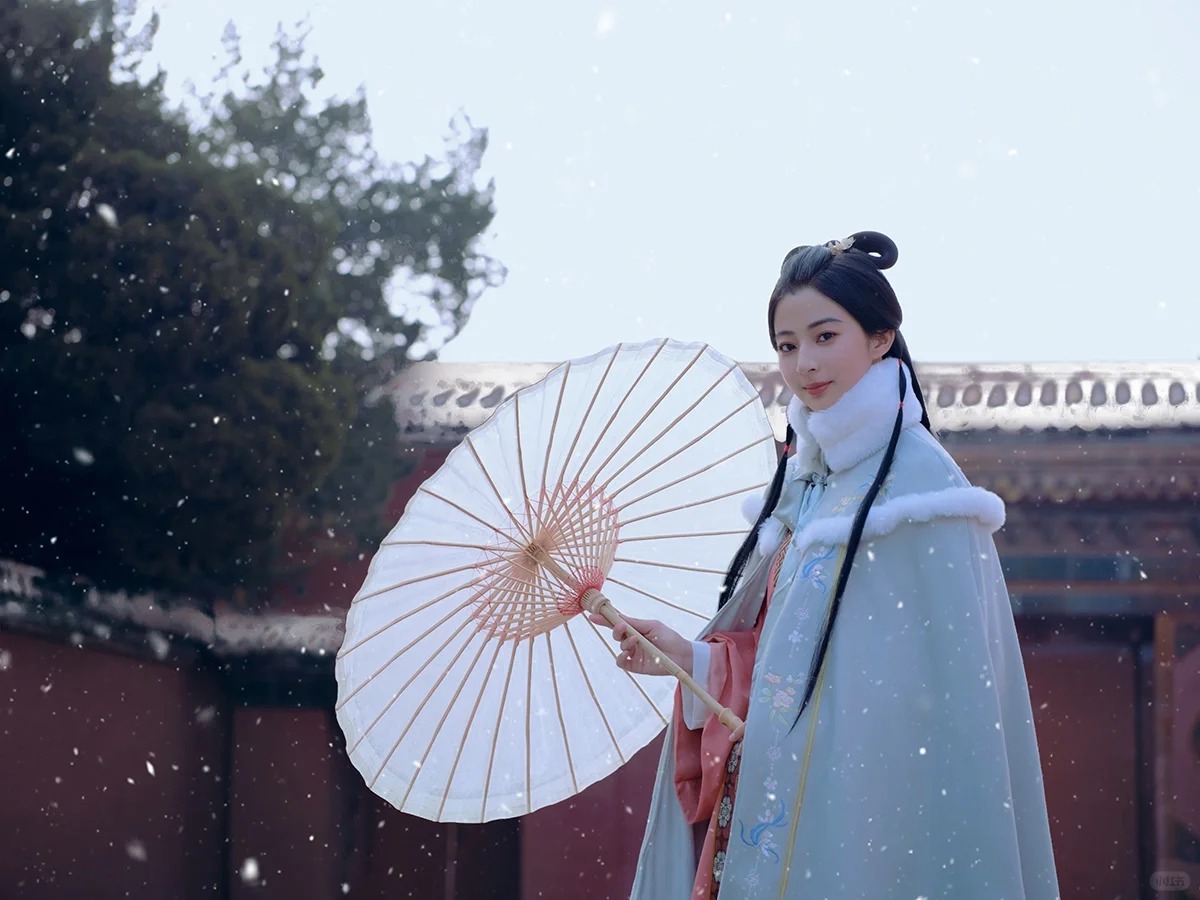 初见便是惊鸿一瞥❄回头率飙升的汉服写真_8_阑梦古装摄影写真馆_来自小红书网页版.jpg