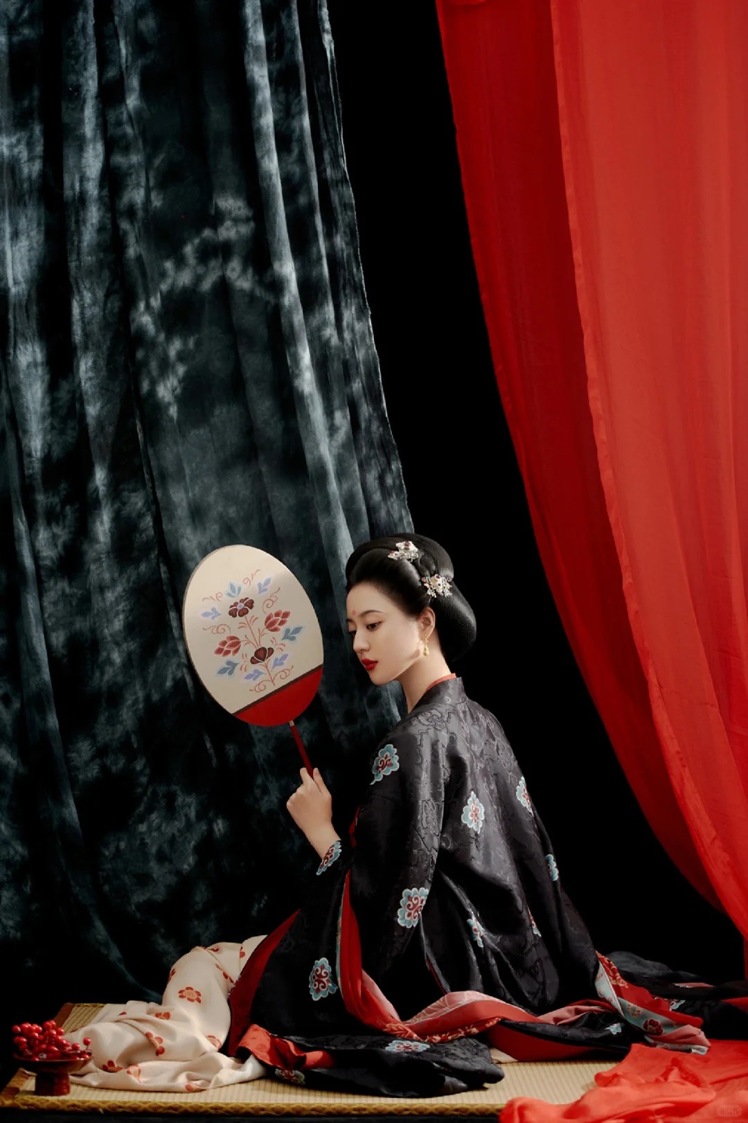 倾国倾城的唐风汉服写真，回头率超高的存在_7_阑梦古装摄影写真馆_来自小红书网页版.jpg