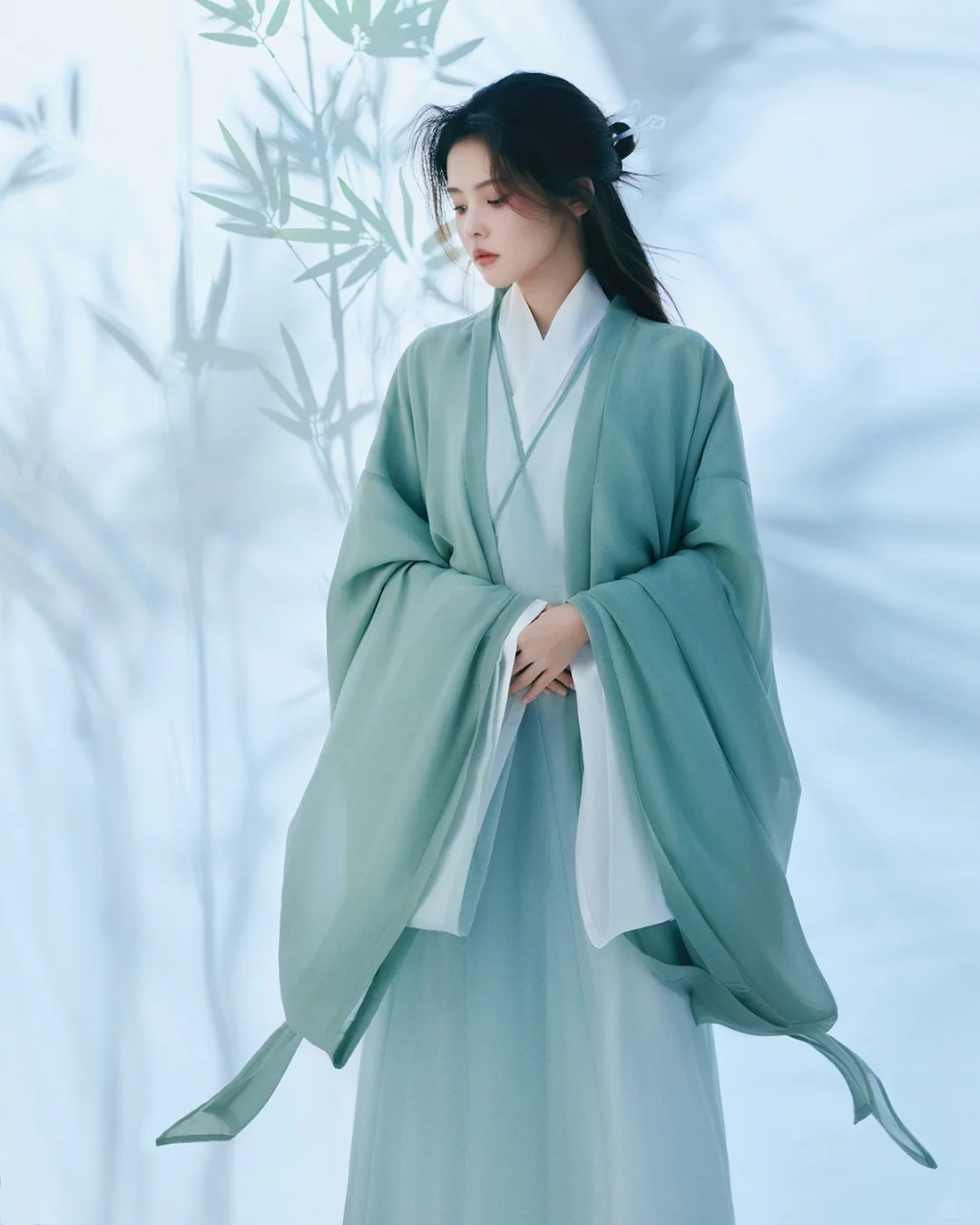 清冷感魏晋汉服写真✨隐逸与清雅的生活写照_2_阑梦古装摄影写真馆_来自小红书网页版.jpg