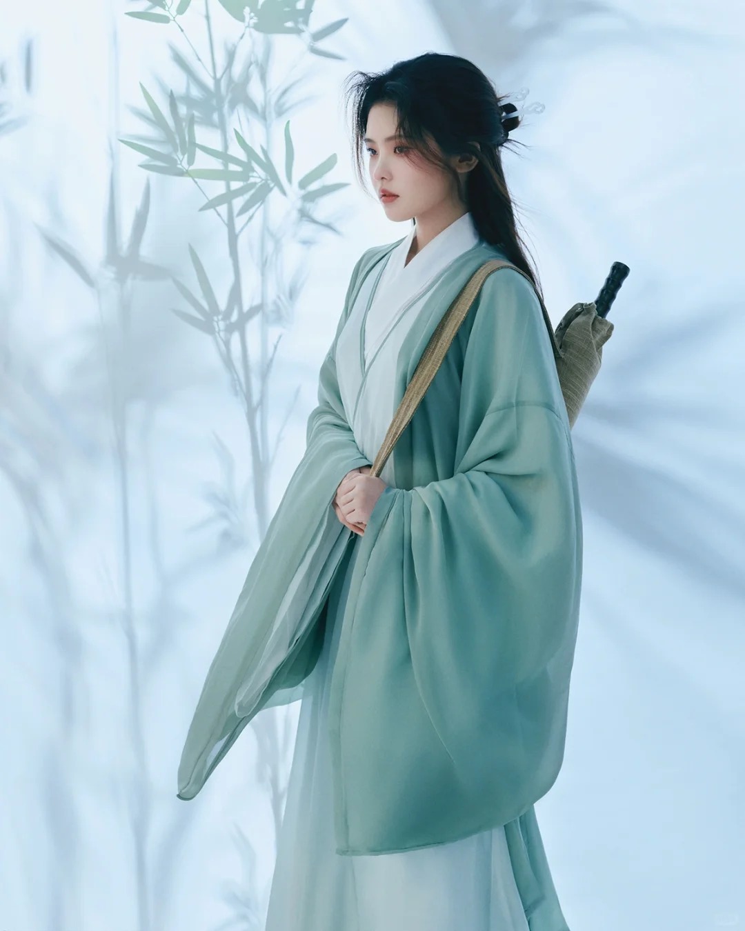 清冷感魏晋汉服写真✨隐逸与清雅的生活写照_3_阑梦古装摄影写真馆_来自小红书网页版.jpg