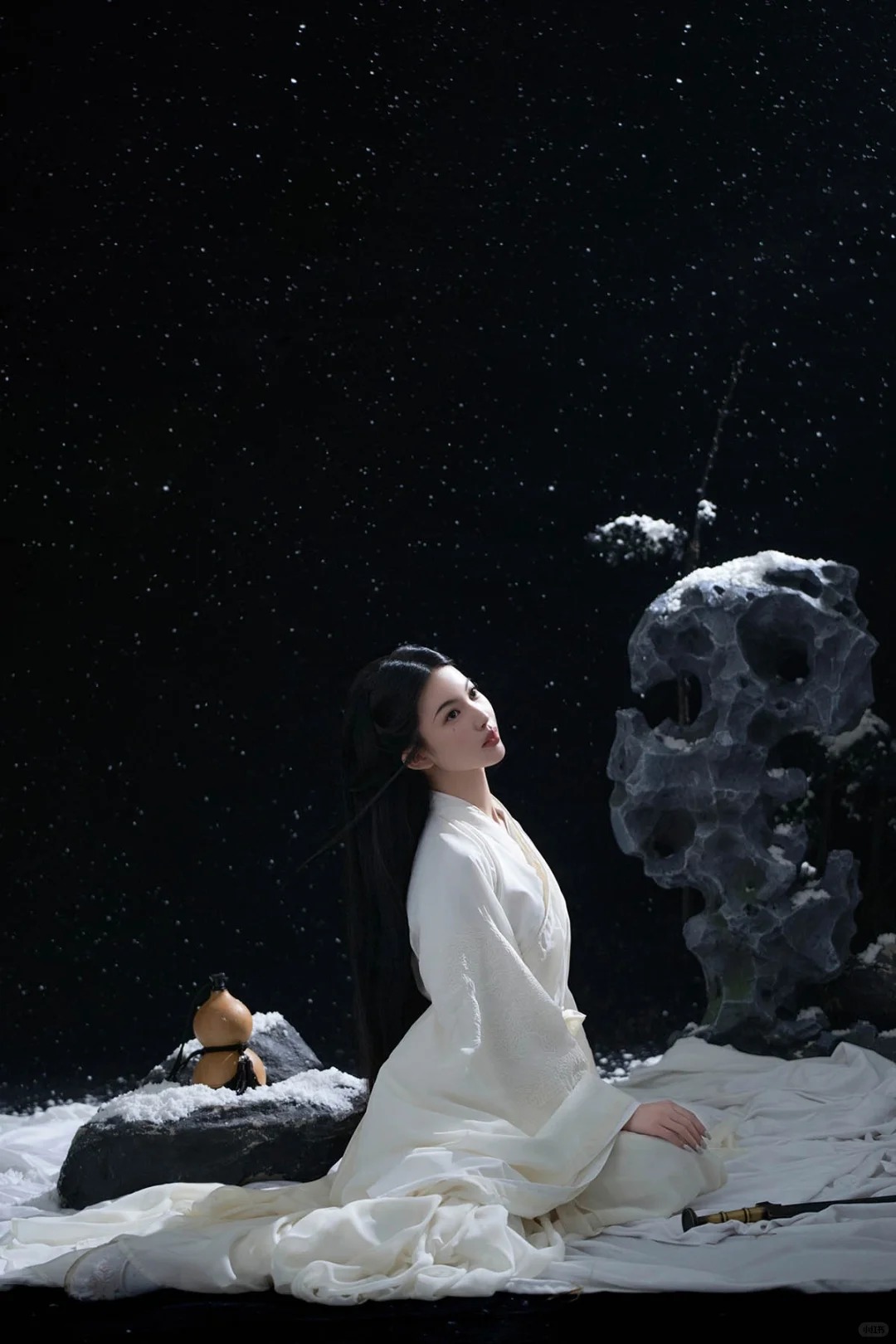 雪中舞剑清冷古风写真❄犹如冰山上的冰莲_5_阑梦古装摄影写真馆_来自小红书网页版.jpg