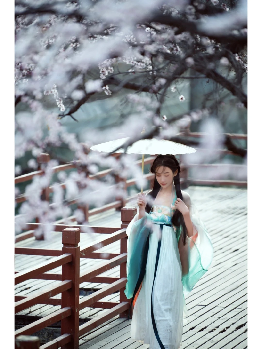三月春风起，十里桃花浓🌸_古风写真_5_阑梦古装摄影写真馆_来自小红书网页版.jpg