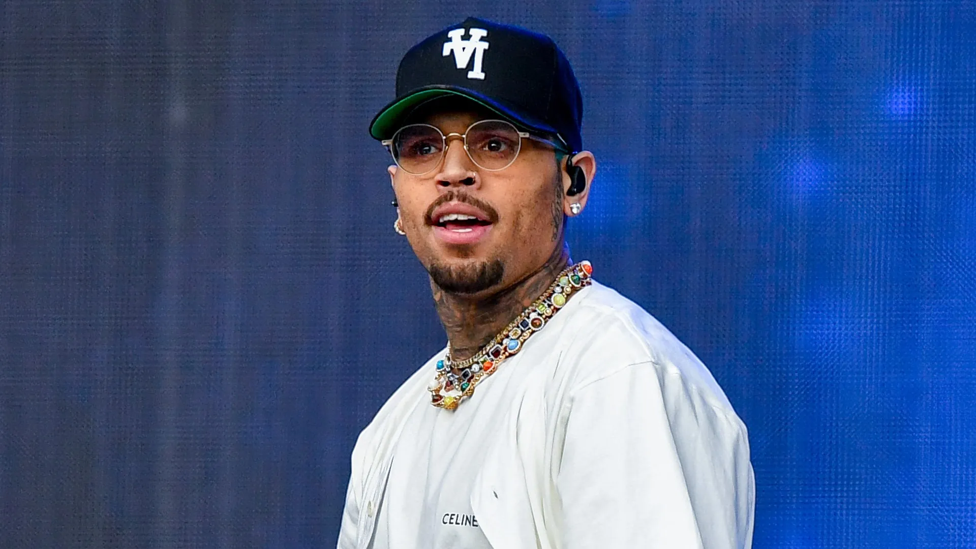 Chris-Brown-Responds-To-Ruffles-After-Company-Denies-Involvement-In-His-NBA-All-.jpg