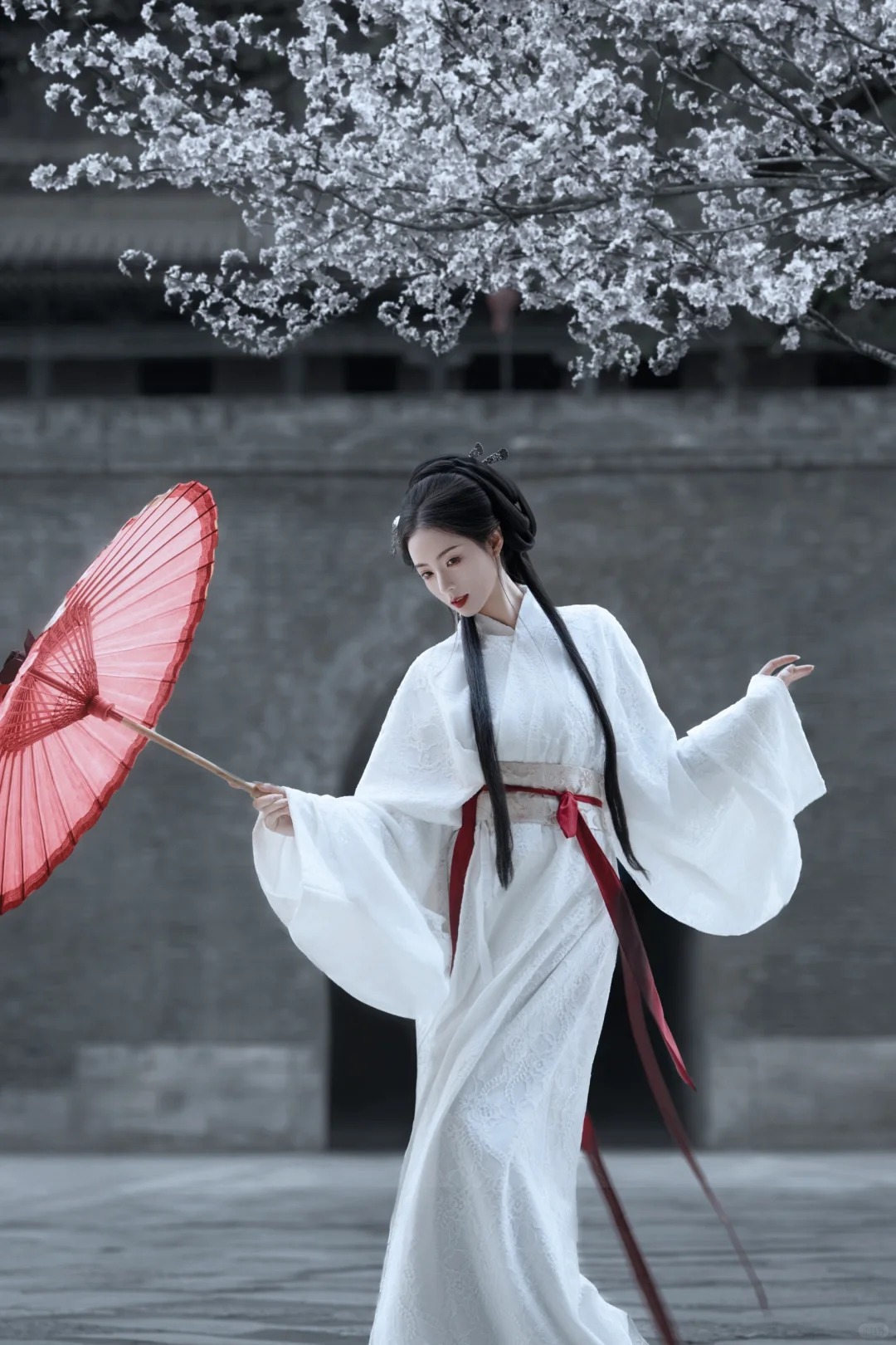 西安妆造｜战国袍，宿命感拉满！_2_西安花间月汉服馆_来自小红书网页版.jpg