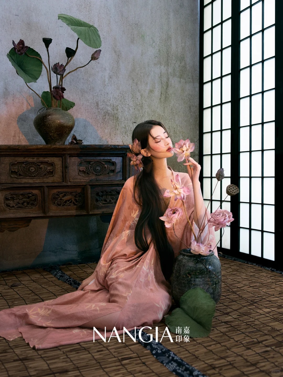 一池残荷，梦断秋水🪷古风少女感新中式写真_9_南嘉STUDIO_来自小红书网页版.jpg