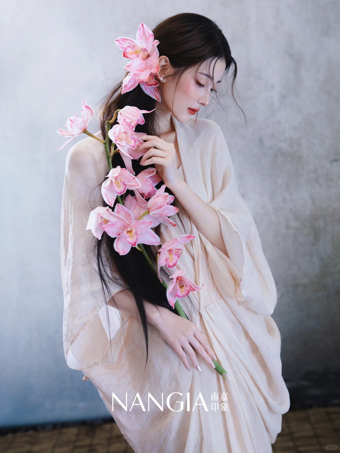 一池残荷，梦断秋水🪷古风少女感新中式写真_14_南嘉STUDIO_来自小红书网页版.jpg