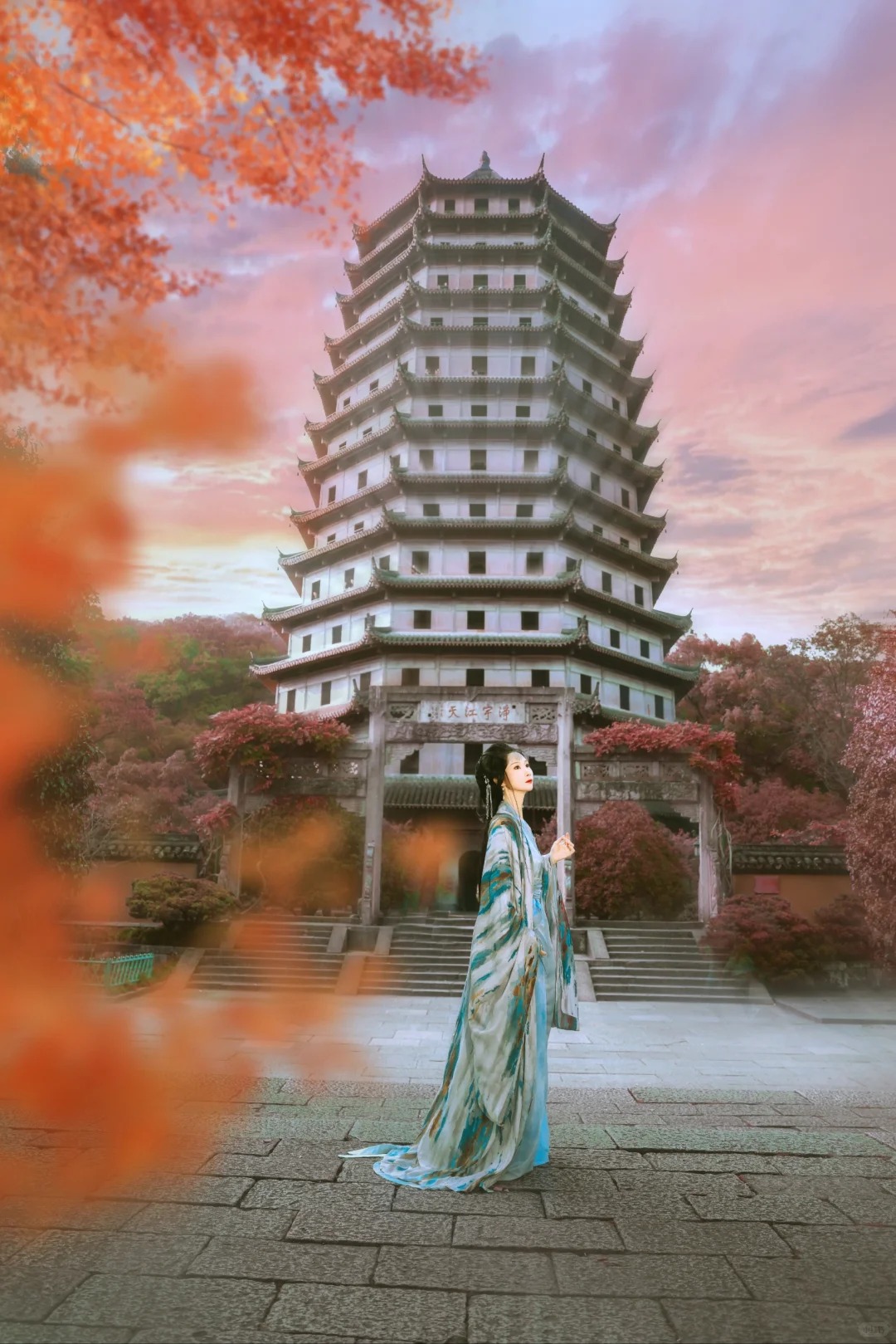 不一样的六和塔_6_大白菜摄影～落叶_来自小红书网页版.jpg
